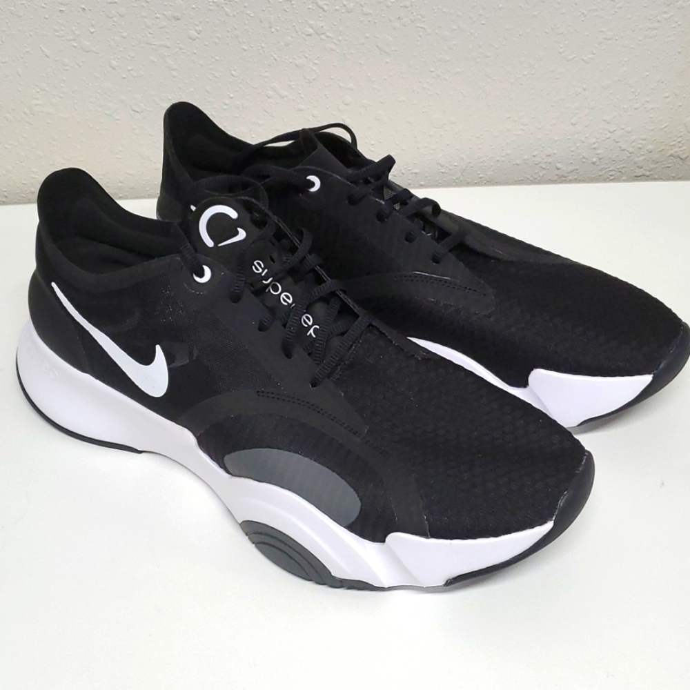 Nike men's training shoe size 13 superrep go